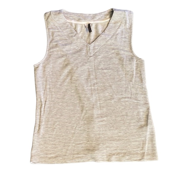 {Jacqueline Intimates} Sleeveless Stripped Soft Tank Top - Picture 1 of 6